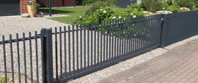 Spring Aluminum Fence Installation